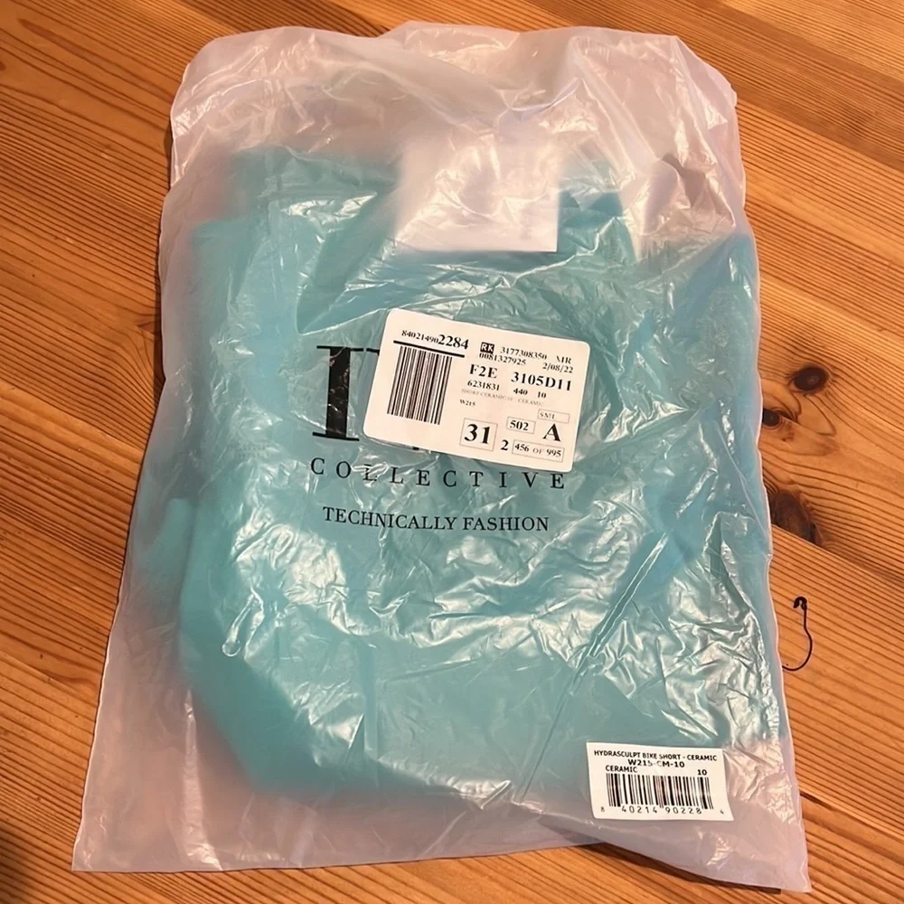 Nordstrom IVL Collective Ceramic turquoise Biker shorts NWT JB - Picture 3 of 6